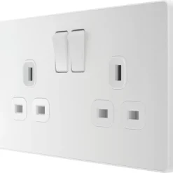 British General Evolve 13A 2-Gang SP Switched Socket Pearlescent White With White Inserts