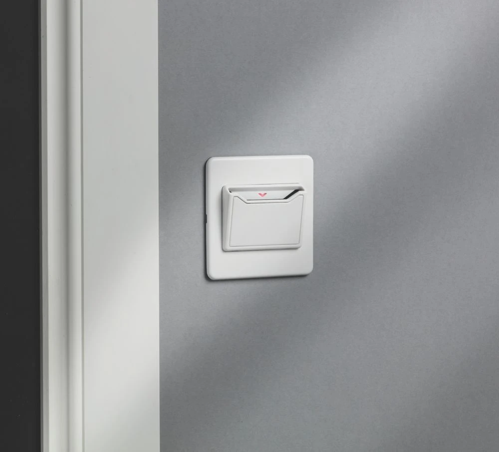 Knightsbridge SFCARDMW 32A Key Card Switch Matt White - Image 2