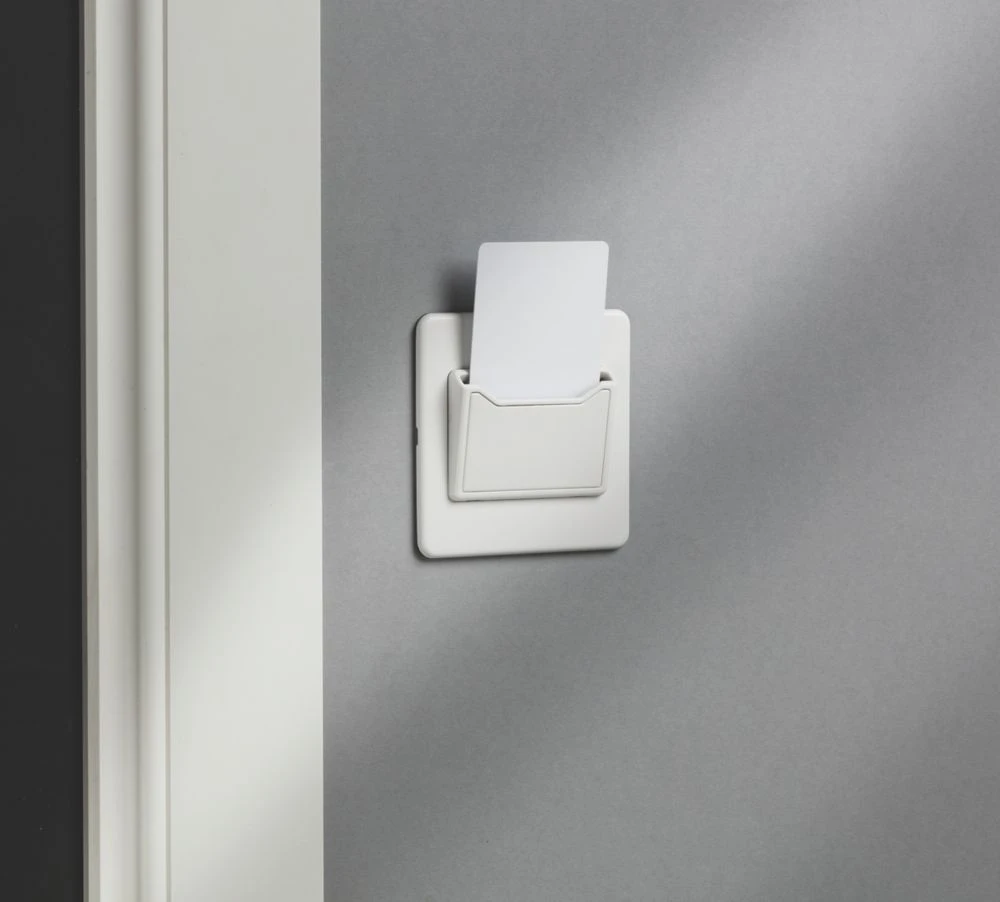 Knightsbridge SFCARDMW 32A Key Card Switch Matt White - Image 3