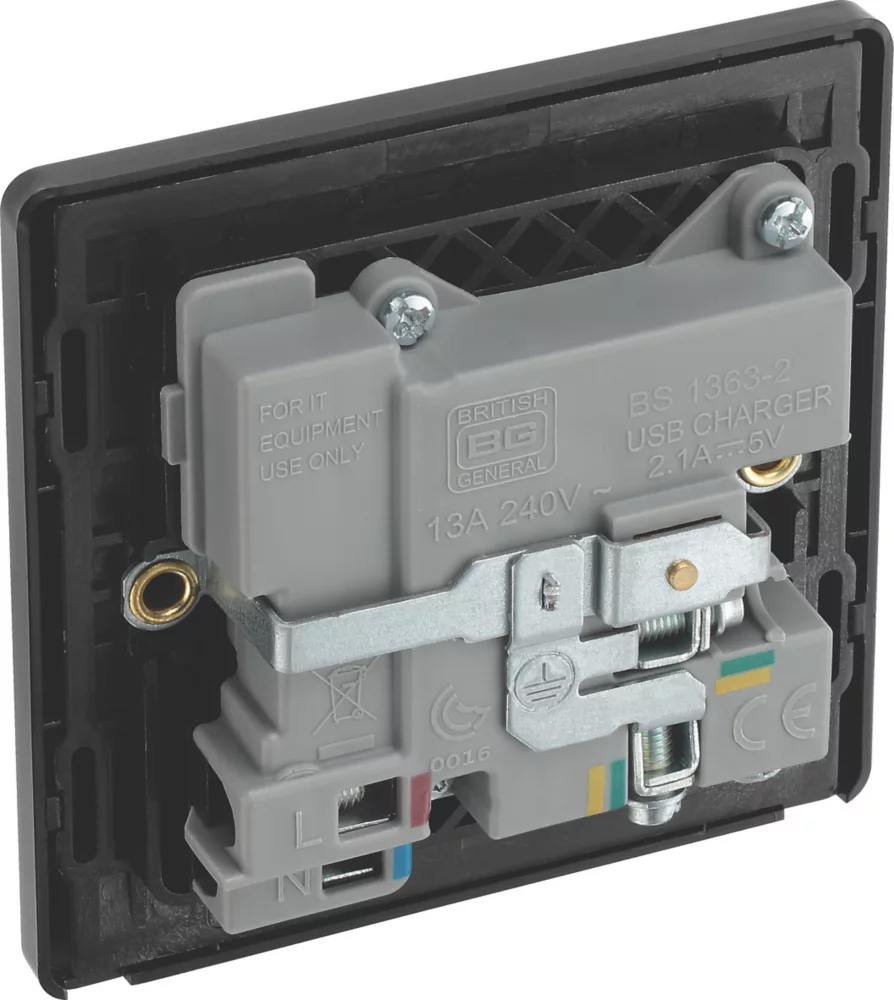 British General Evolve 13A 1-Gang SP Switched Socket + 2.1A 2-Outlet Type A USB Charger Blue With Black Inserts - Image 5