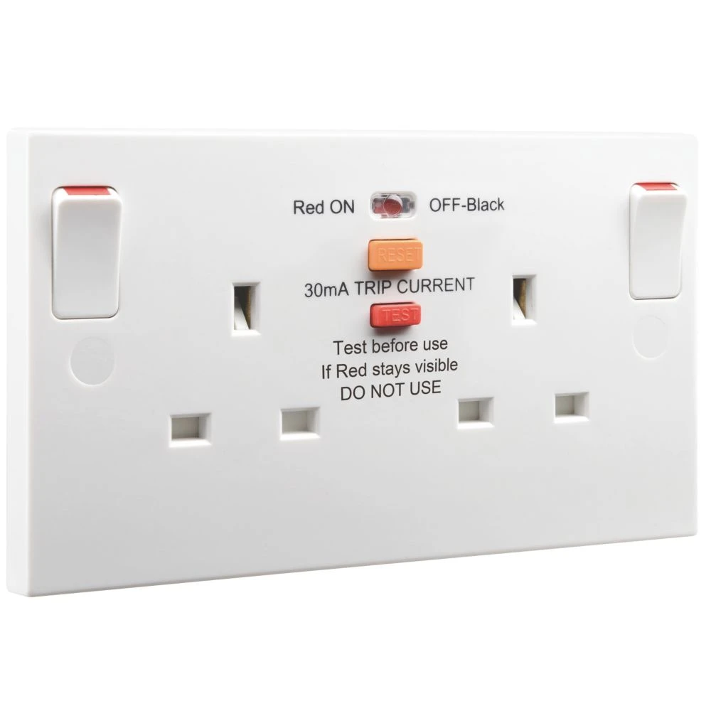 British General 900 Series 13A 2-Gang SP Switched Passive RCD Socket White - Image 3