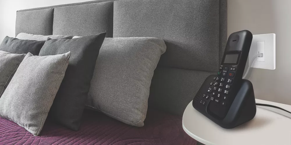 British General Evolve Slave Telephone Socket Brushed Steel With White Inserts - Image 7