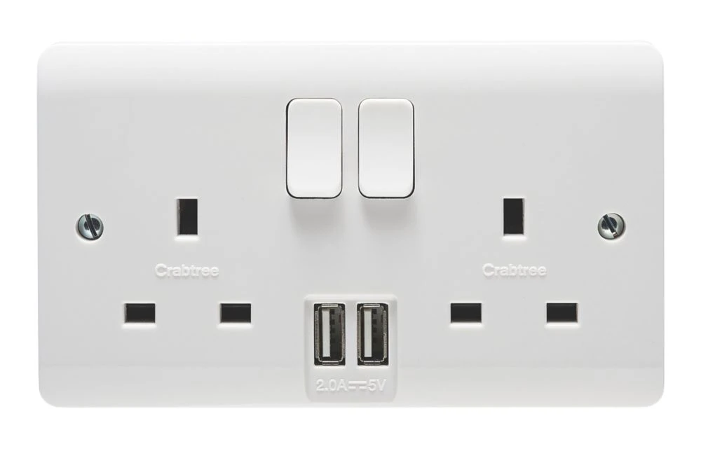 Crabtree Instinct 13A 2-Gang DP Switched Socket + 2.1A 2-Outlet Type A USB Charger White - Image 2
