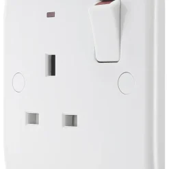 British General 800 Series 13A 1-Gang SP Switched Power Socket White With LED