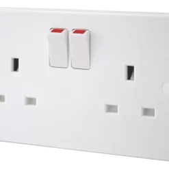 British General 900 Series 13A 2-Gang SP Switched Plug Socket White