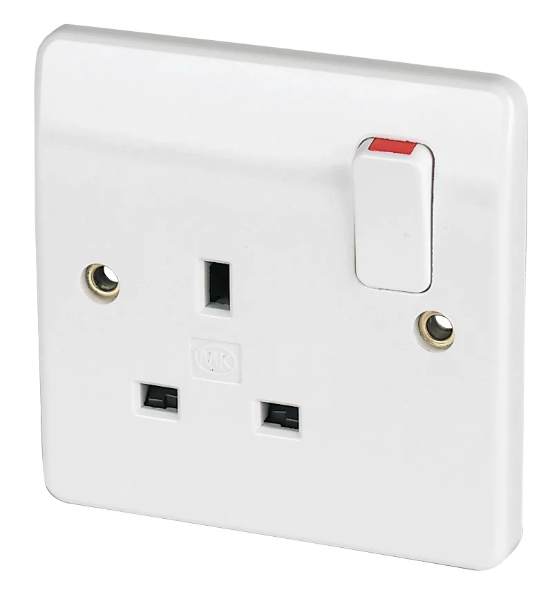 MK Logic Plus 13A 1-Gang DP Switched Plug Socket White 5 Pack - Image 2