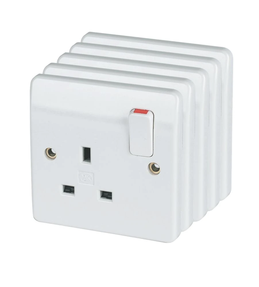 MK Logic Plus 13A 1-Gang DP Switched Plug Socket White 5 Pack