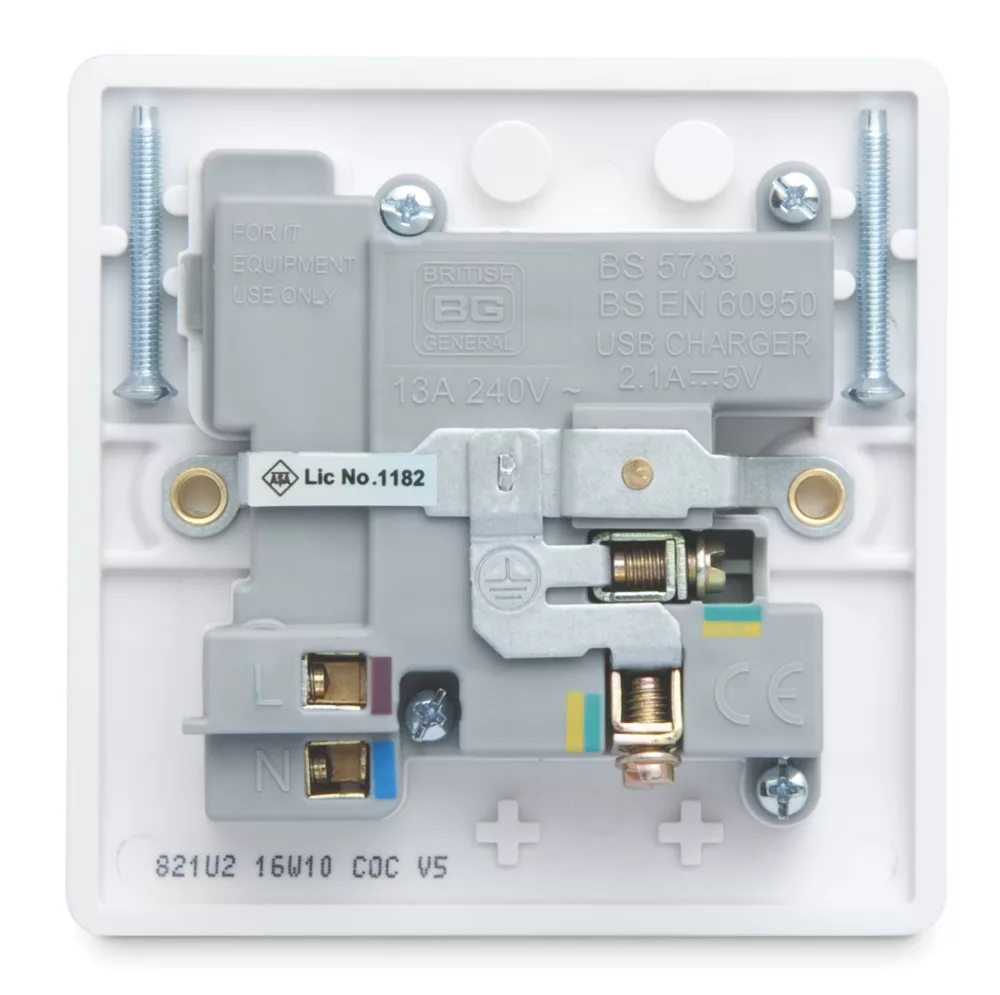 British General 800 Series 13A 1-Gang SP Switched Socket + 2.1A 2-Outlet Type A USB Charger White - Image 4