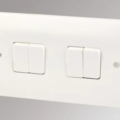 MK Logic Plus 10AX 4-Gang 2-Way Light Switch White