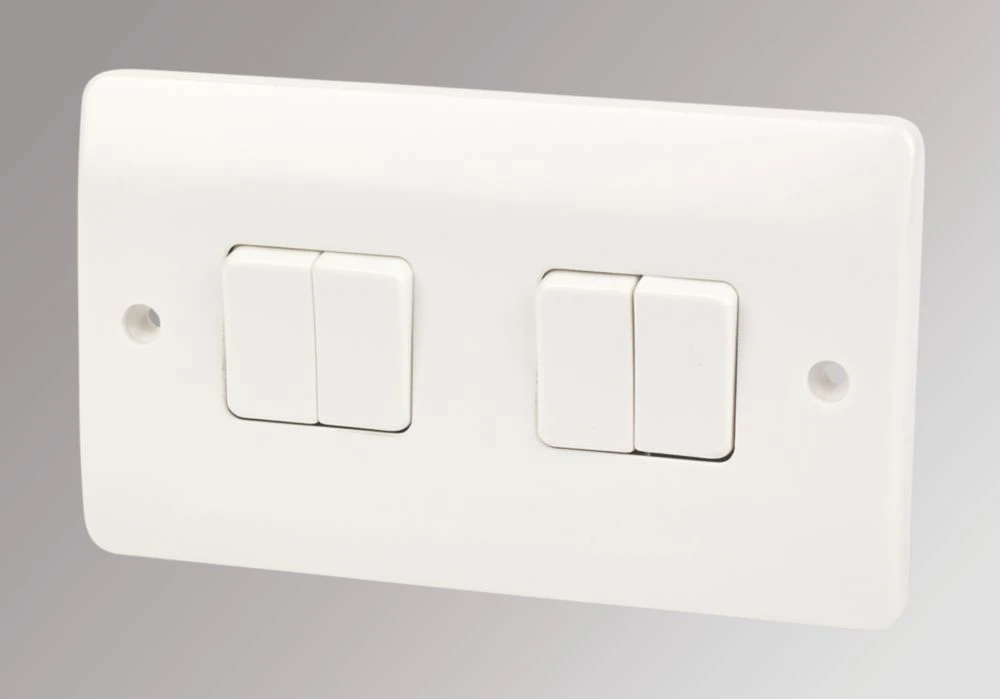 MK Logic Plus 10AX 4-Gang 2-Way Light Switch White