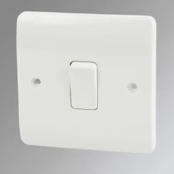 MK Logic Plus 10AX 1-Gang Intermediate Switch White
