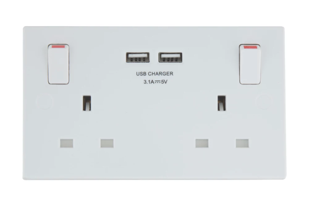 British General 900 Series 13A 2-Gang SP Switched Socket + 3.1A 2-Outlet Type A USB Charger White - Image 2