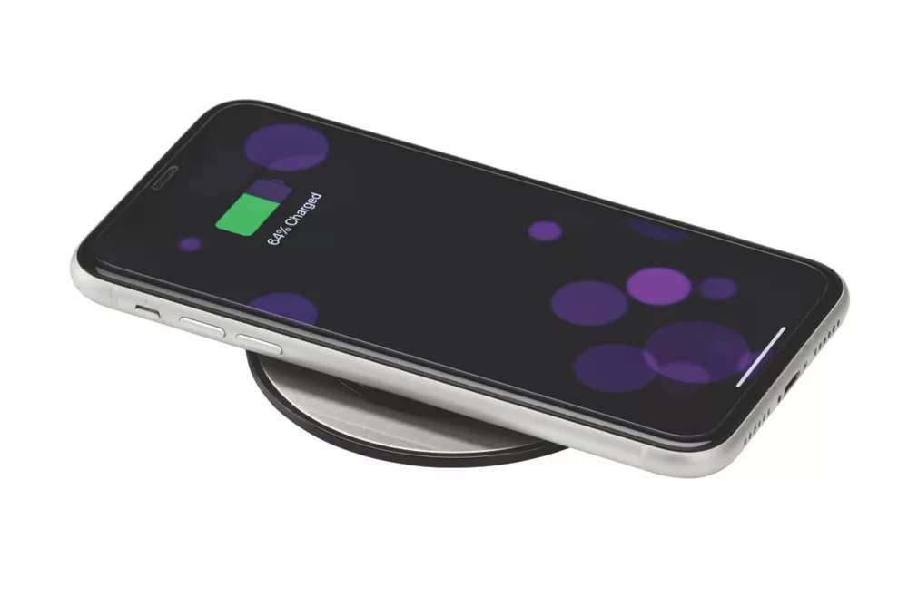 Knightsbridge SK0015 4.0A 2-Outlet Type A & C Pop-Up USB Charger Brushed Chrome - Image 4